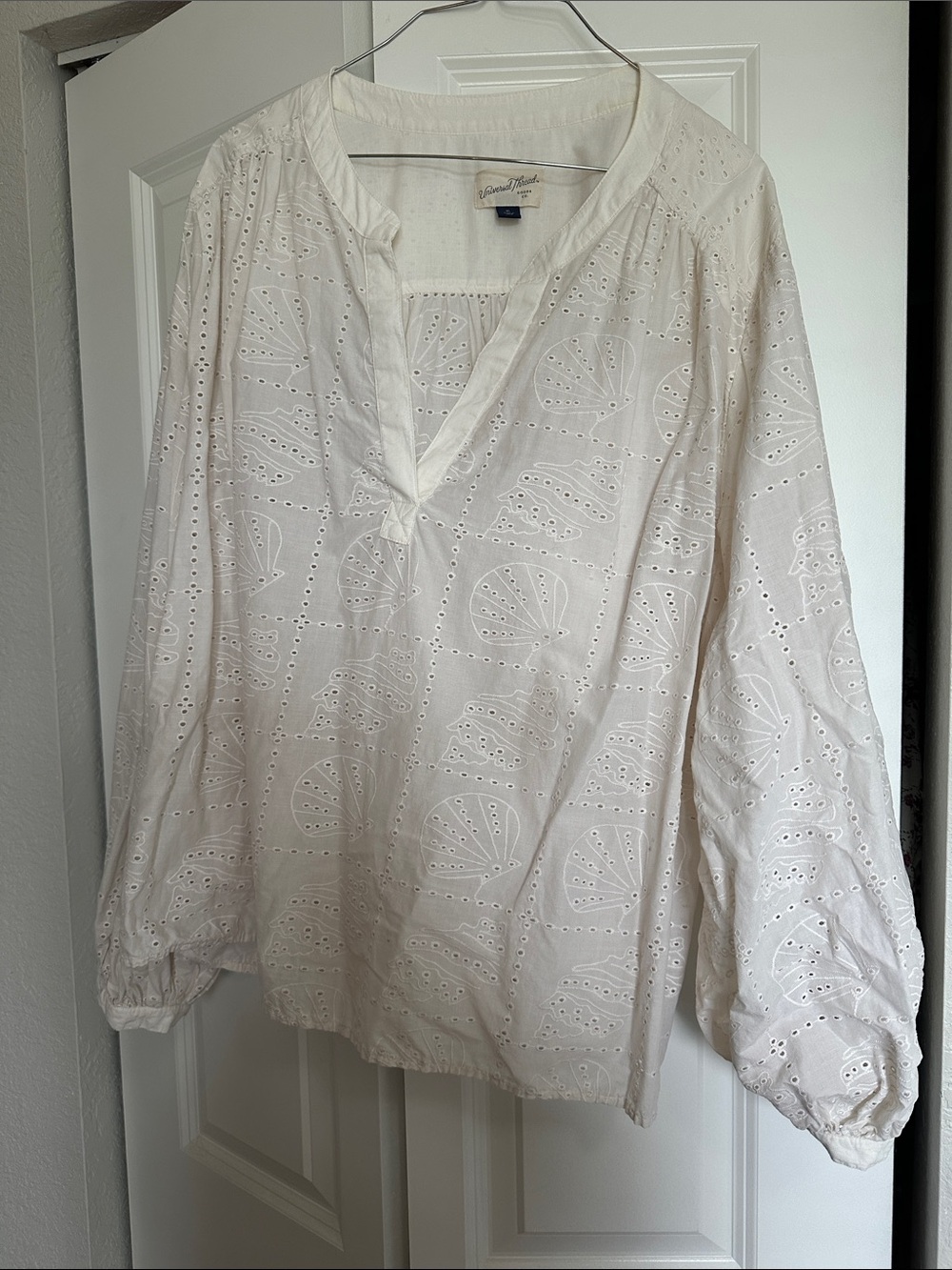 Universal Thread Off White Eyelet Peasant Tunic